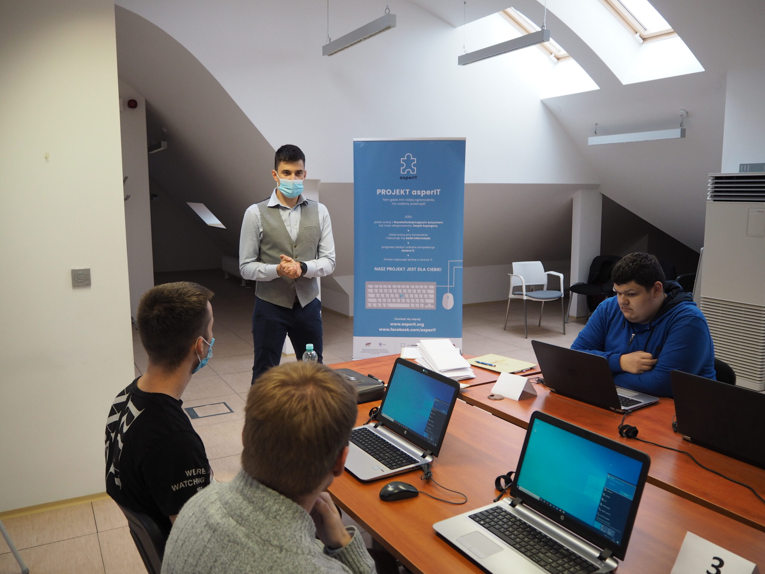 asperIT w Poznaniu kończy testy IT i proces rekrutacji.